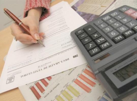 Impozitele, amenzile şi taxele locale vor creşte cu 16,05% din 2013